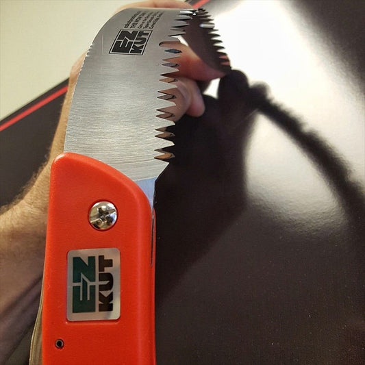 EZ KUT - WOW Saw and Sheath